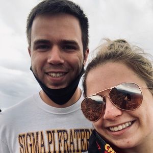 Meet your Posher, Kayla